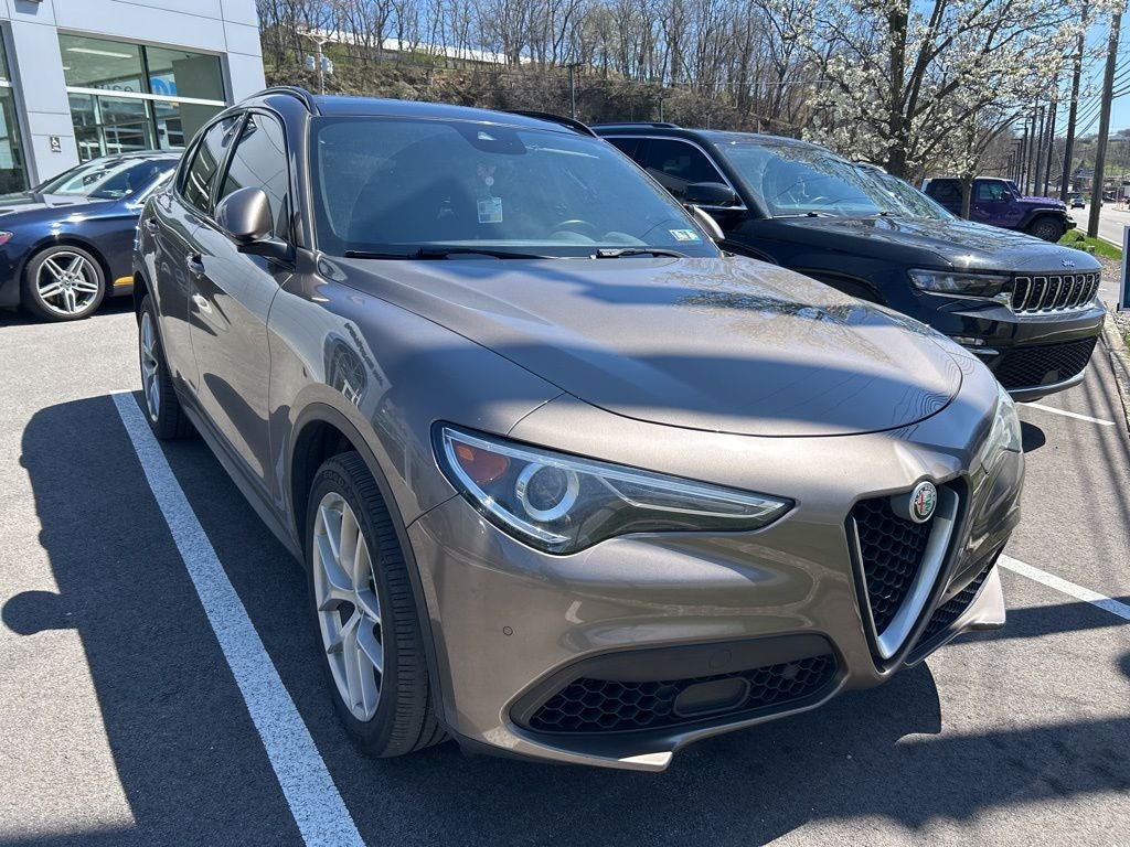 2019 Alfa Romeo Stelvio Ti Sport