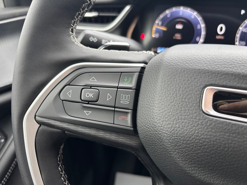 2025 Jeep Grand Cherokee Laredo X