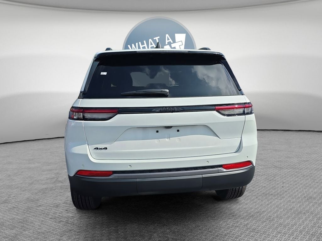 2026 Jeep Grand Cherokee Altitude