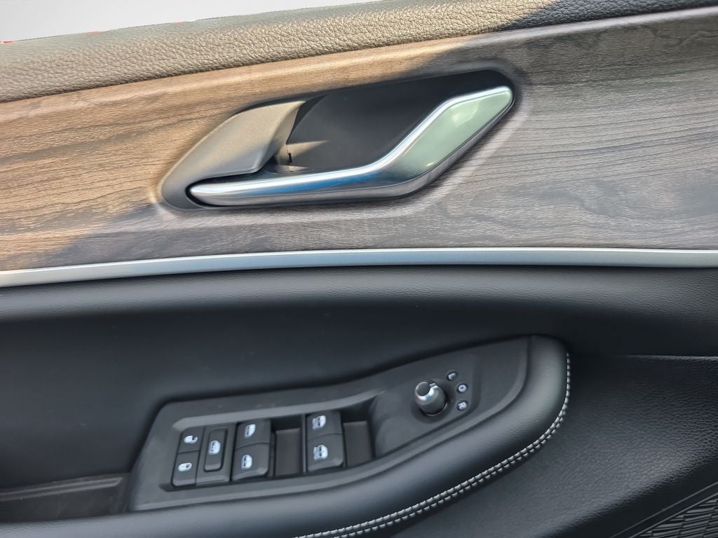 2026 Jeep Grand Cherokee Altitude