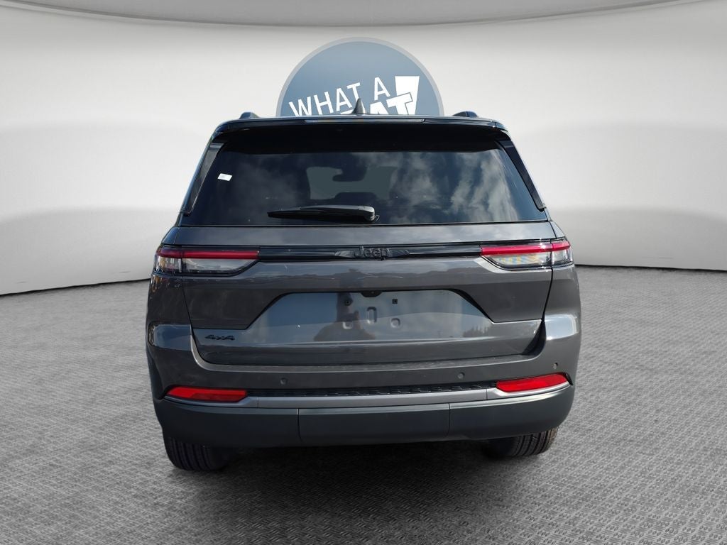 2026 Jeep Grand Cherokee Altitude