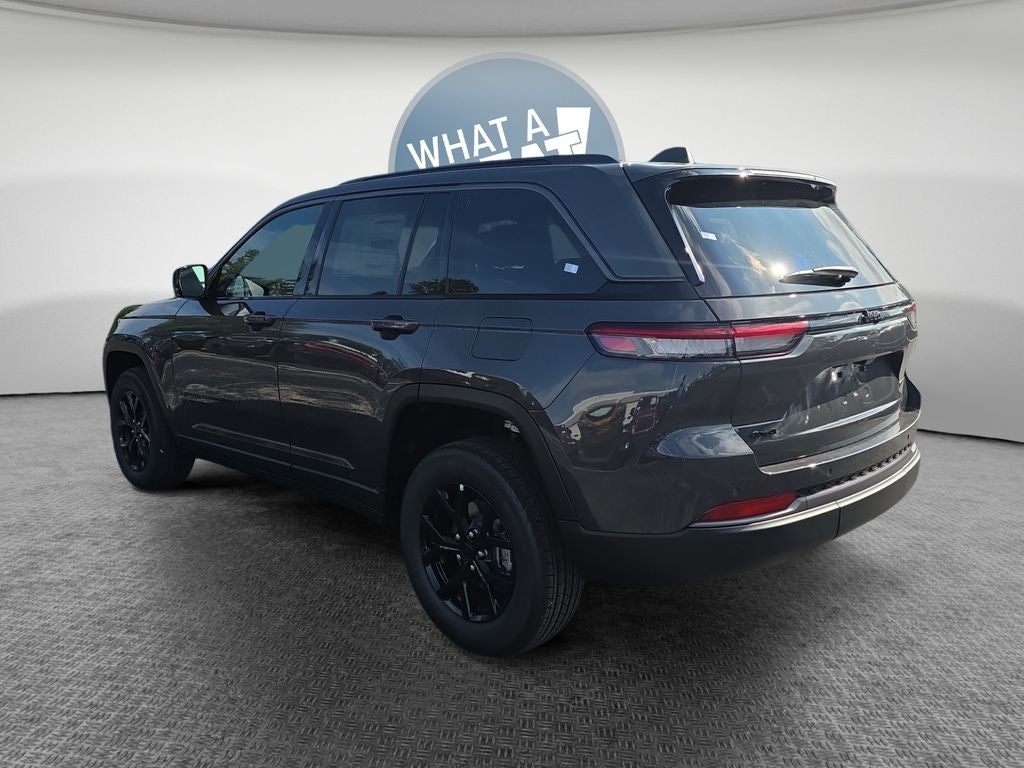 2026 Jeep Grand Cherokee Altitude