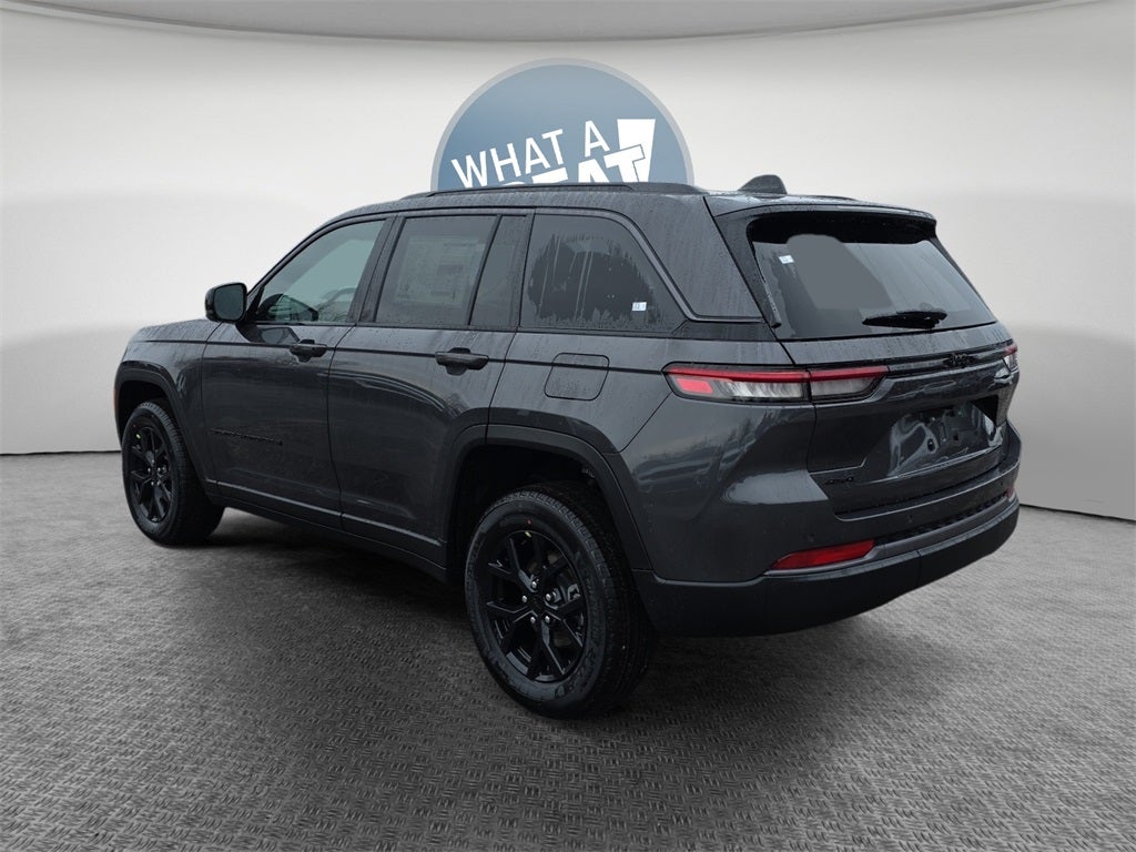 2026 Jeep Grand Cherokee Laredo