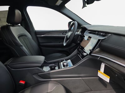 2026 Jeep Grand Cherokee Altitude