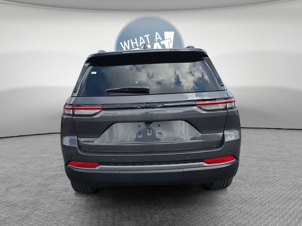 2026 Jeep Grand Cherokee Altitude