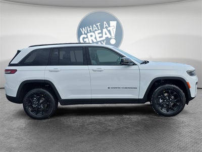 2026 Jeep Grand Cherokee Laredo