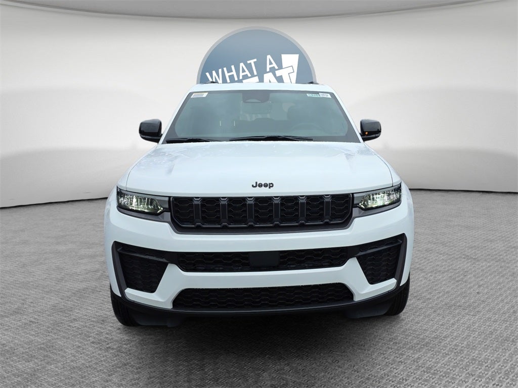 2026 Jeep Grand Cherokee Laredo