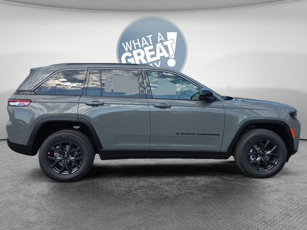 2027 Jeep Grand Cherokee Altitude