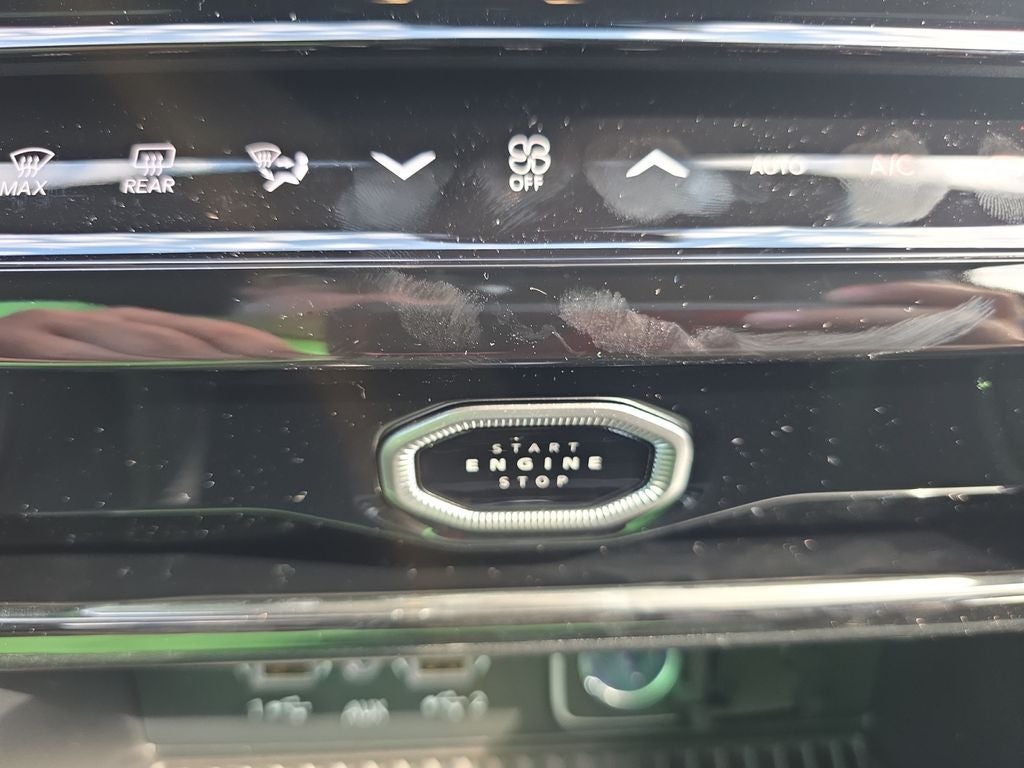 2027 Jeep Grand Cherokee Altitude