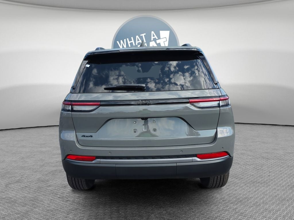 2027 Jeep Grand Cherokee Altitude