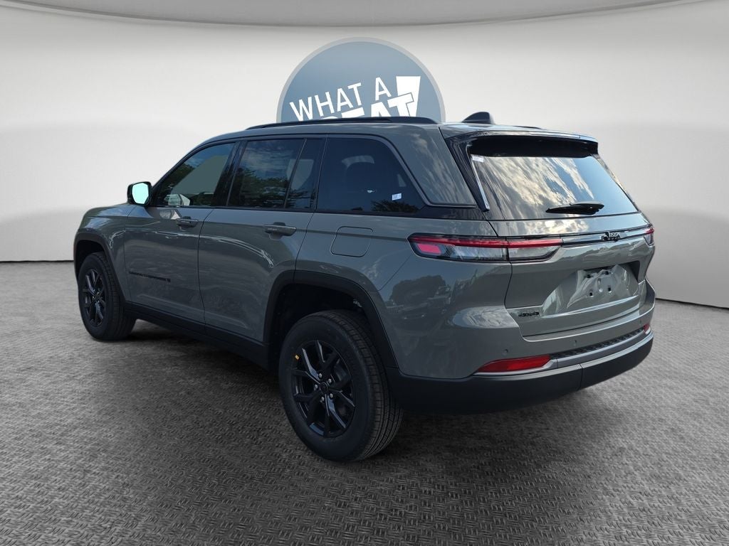 2027 Jeep Grand Cherokee Altitude
