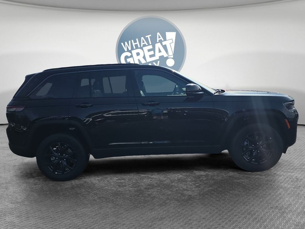 2027 Jeep Grand Cherokee Altitude