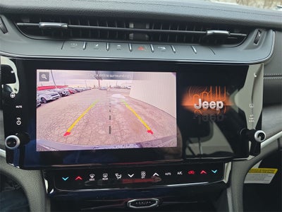 2026 Jeep Grand Cherokee Laredo