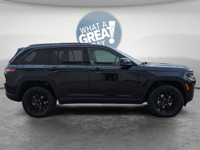 2026 Jeep Grand Cherokee Laredo