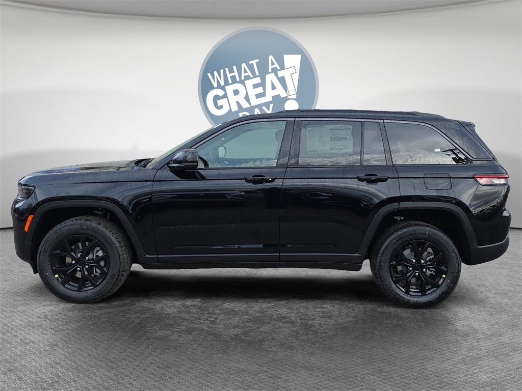 2026 Jeep Grand Cherokee Laredo