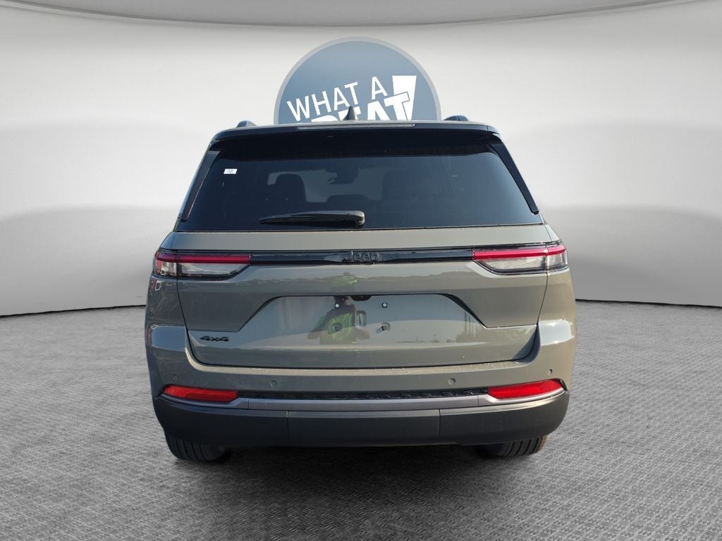 2027 Jeep Grand Cherokee Altitude