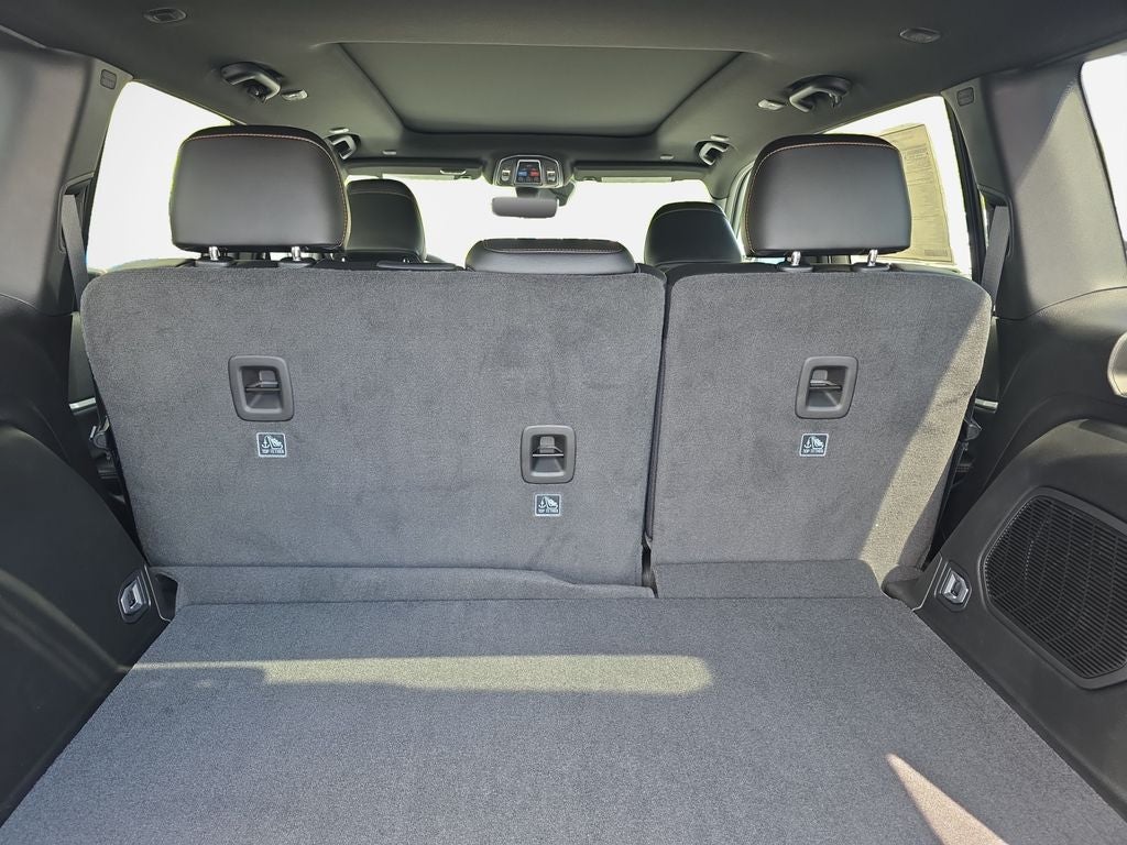 2026 Jeep Grand Cherokee Base