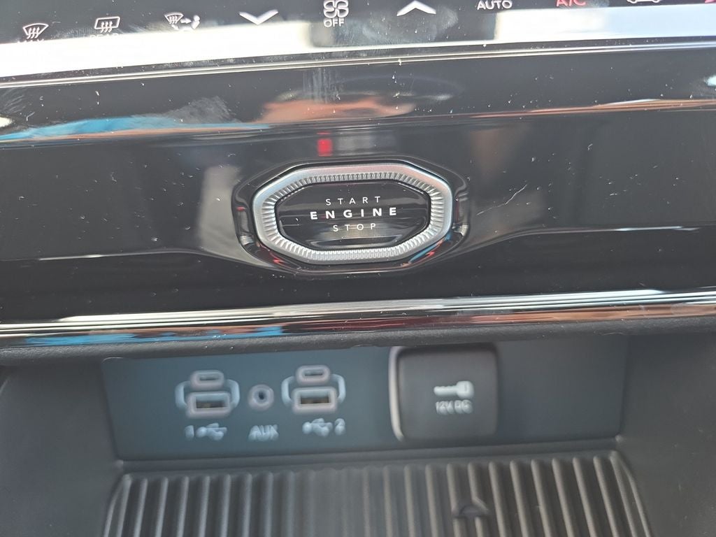 2026 Jeep Grand Cherokee Base
