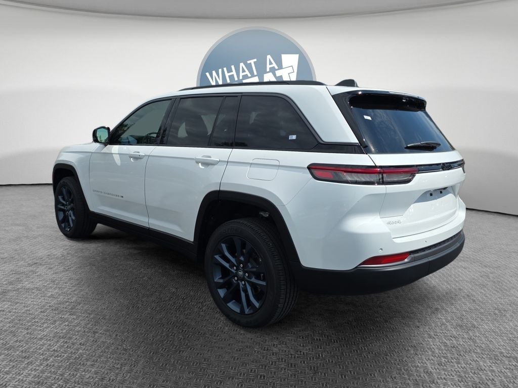 2026 Jeep Grand Cherokee Base