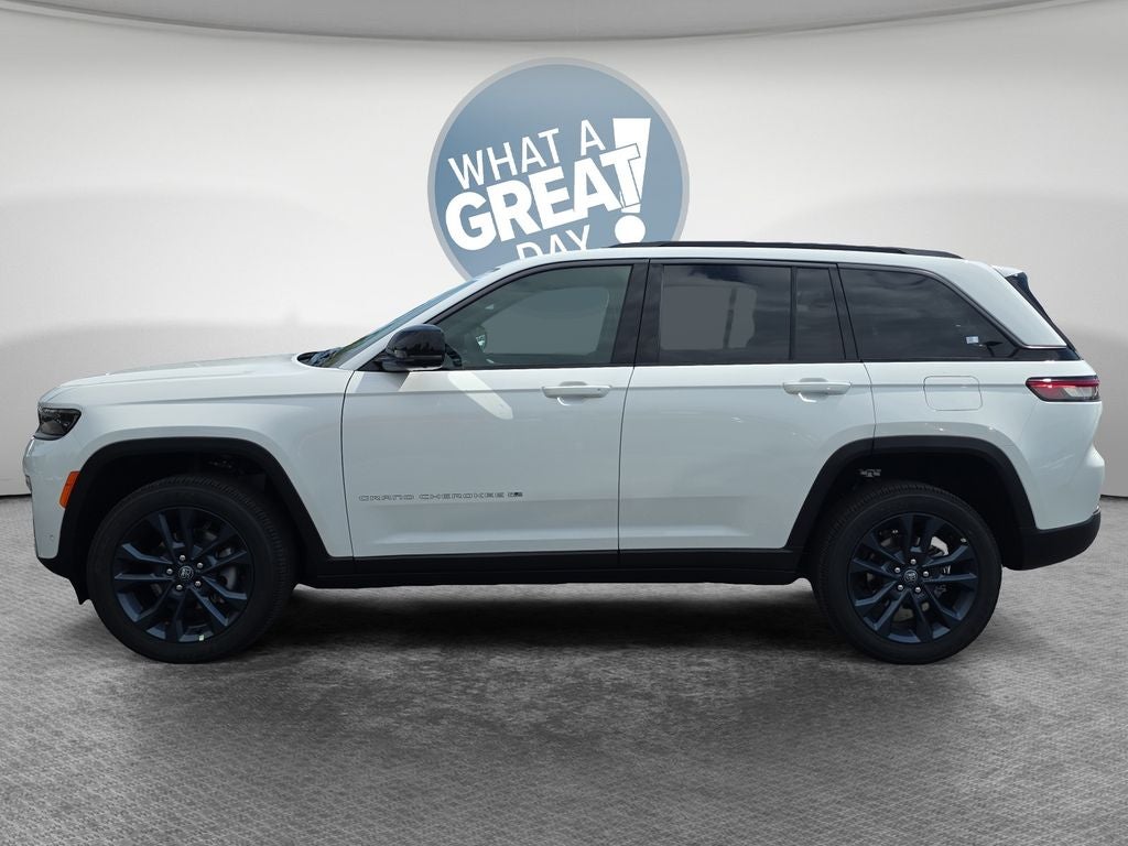 2026 Jeep Grand Cherokee Base