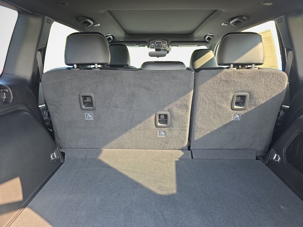 2026 Jeep Grand Cherokee Base