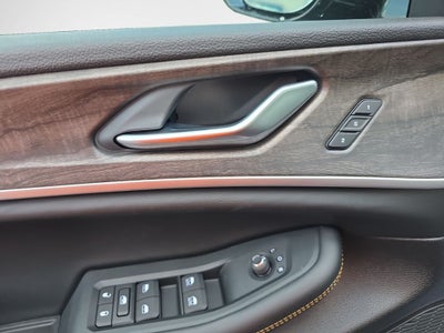 2026 Jeep Grand Cherokee Base