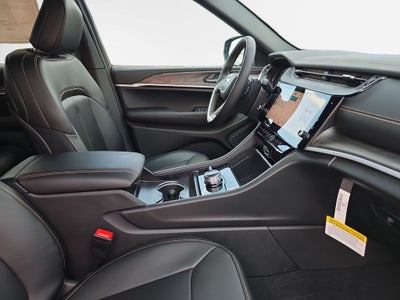 2026 Jeep Grand Cherokee Base