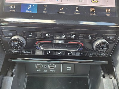 2025 Jeep Grand Cherokee Overland