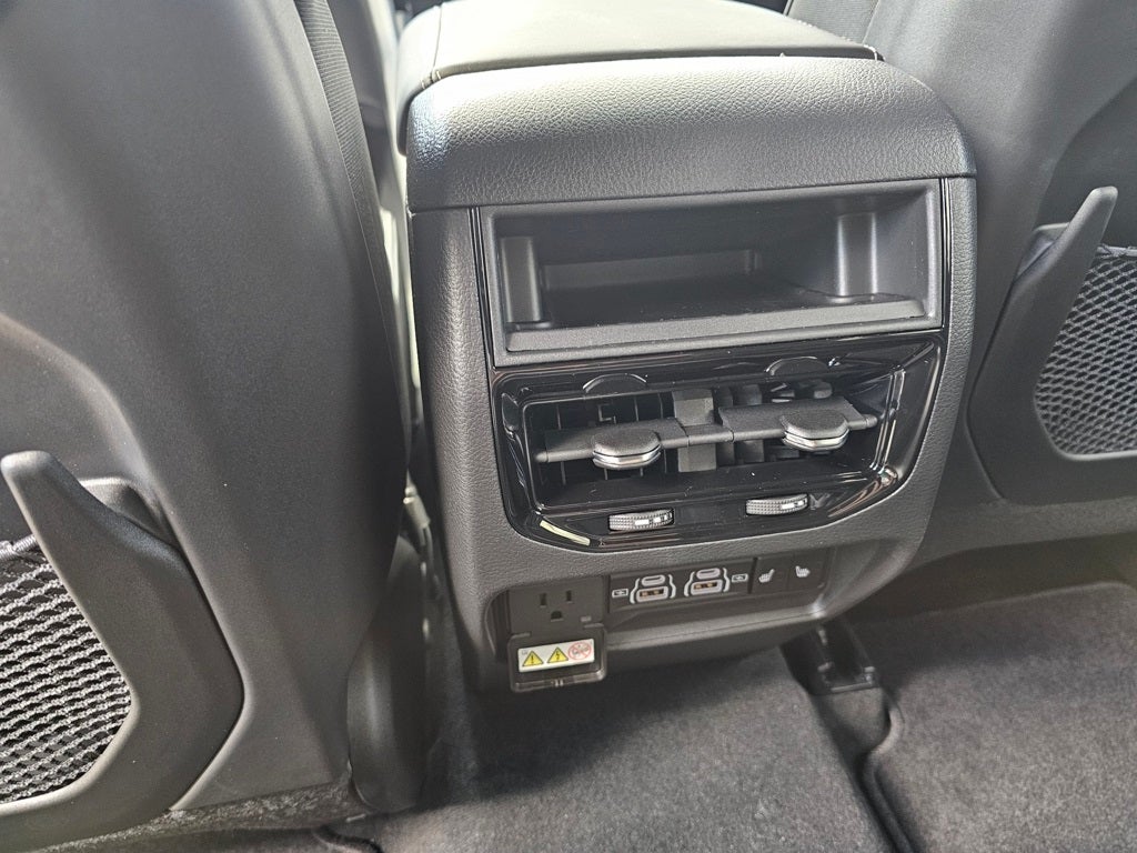 2025 Jeep Grand Cherokee Overland