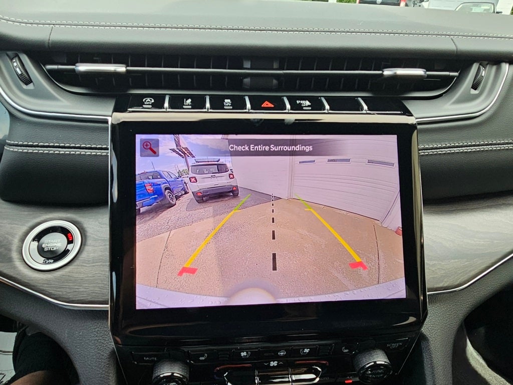 2025 Jeep Grand Cherokee Overland