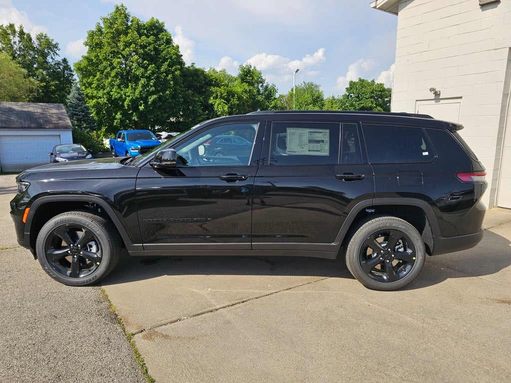 2025 Jeep Grand Cherokee Altitude