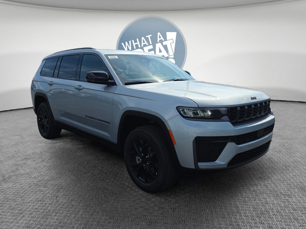 2026 Jeep Grand Cherokee Laredo