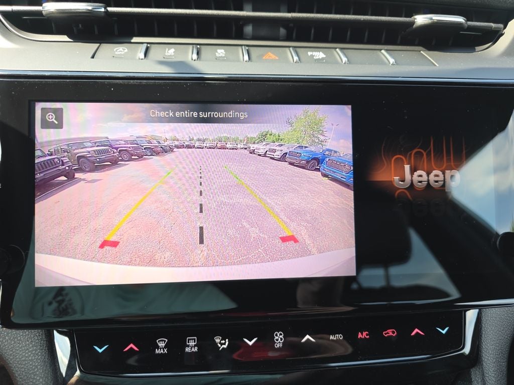 2026 Jeep Grand Cherokee Laredo
