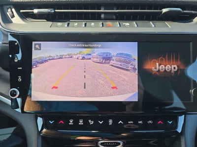 2027 Jeep Grand Cherokee Laredo Altitude