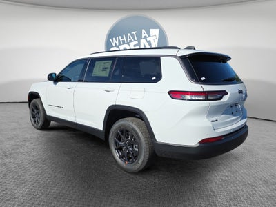 2027 Jeep Grand Cherokee Laredo Altitude