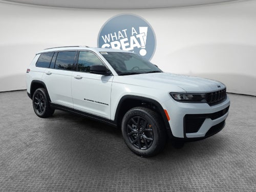2027 Jeep Grand Cherokee Laredo Altitude