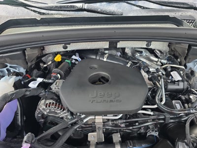 2027 Jeep Grand Cherokee Laredo Altitude