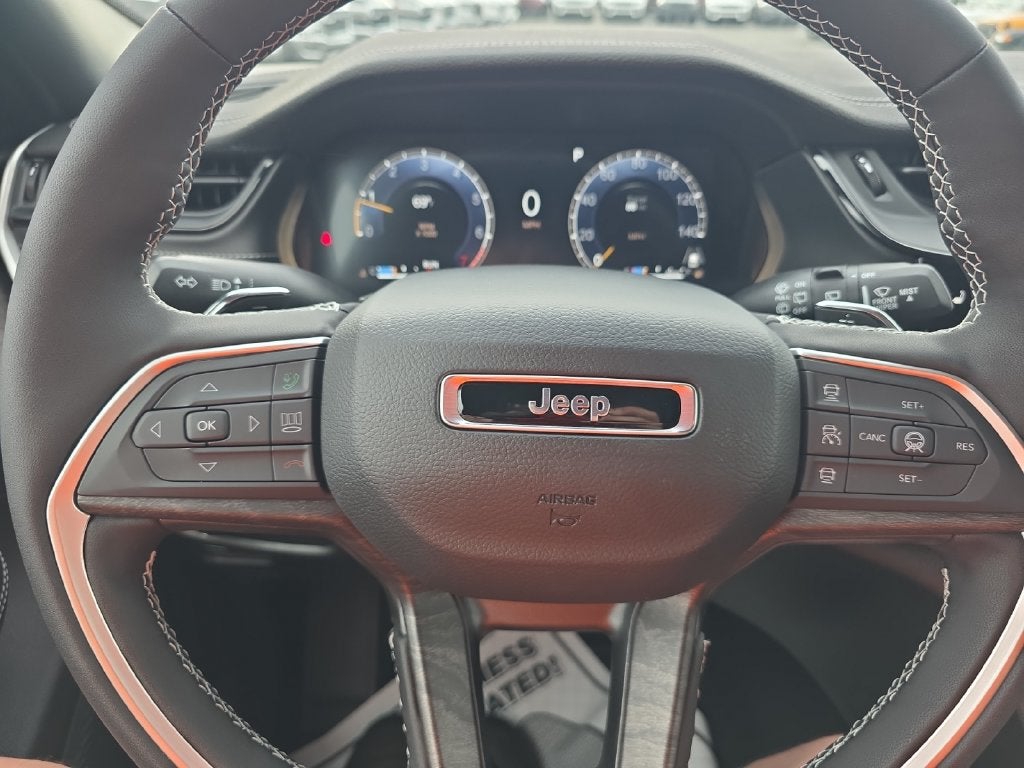2027 Jeep Grand Cherokee Laredo Altitude
