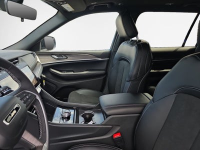 2027 Jeep Grand Cherokee L Laredo Altitude