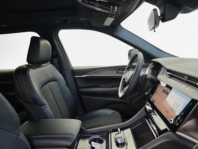 2027 Jeep Grand Cherokee L Laredo Altitude