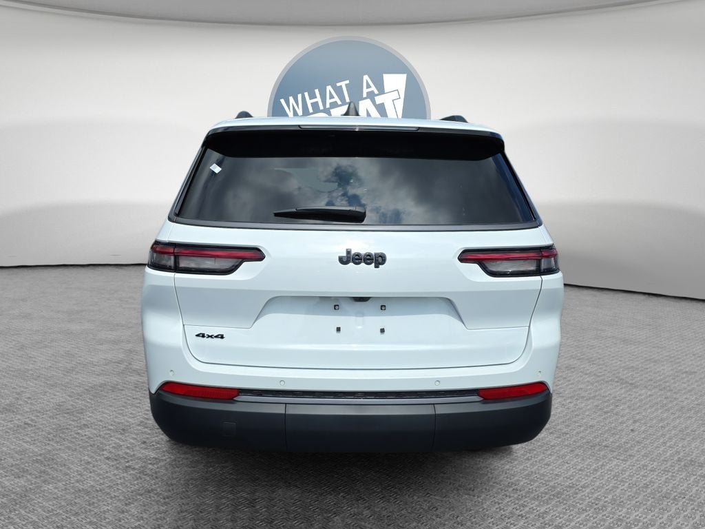 2027 Jeep Grand Cherokee L Laredo Altitude