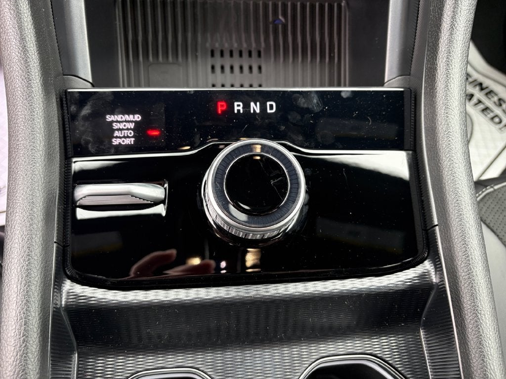 2027 Jeep Grand Cherokee Laredo Altitude