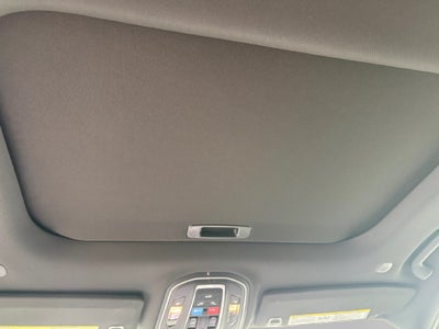 2027 Jeep Grand Cherokee Laredo Altitude