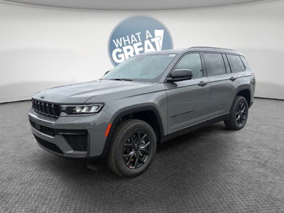 2027 Jeep Grand Cherokee Laredo Altitude