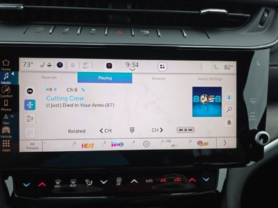 2027 Jeep Grand Cherokee Laredo Altitude