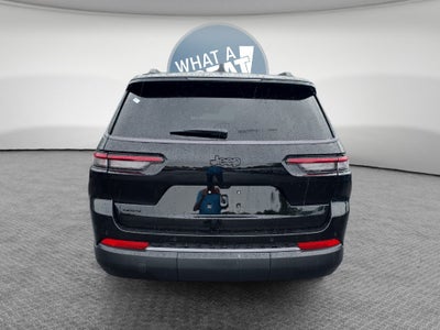 2027 Jeep Grand Cherokee Laredo Altitude