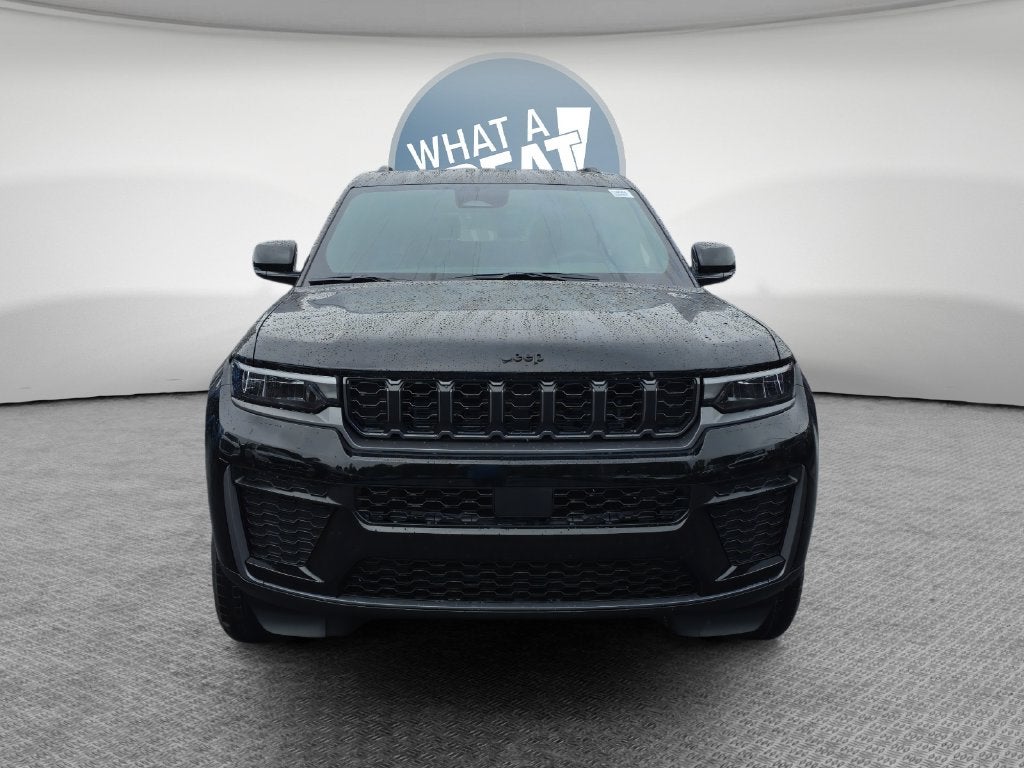 2027 Jeep Grand Cherokee Laredo Altitude
