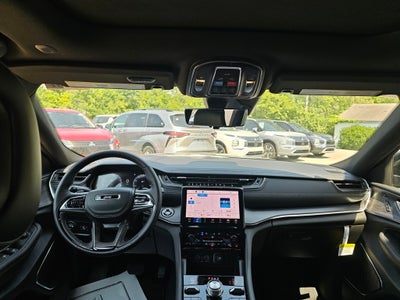 2025 Jeep Grand Cherokee Overland