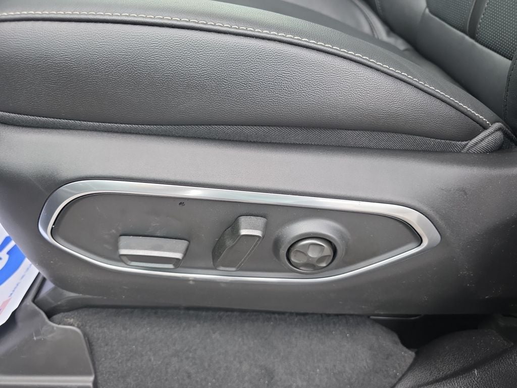 2026 Jeep Grand Wagoneer Base