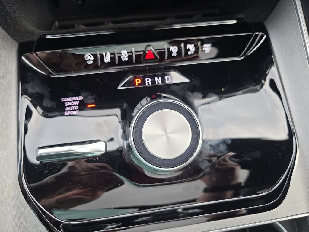 2026 Jeep Grand Wagoneer Base